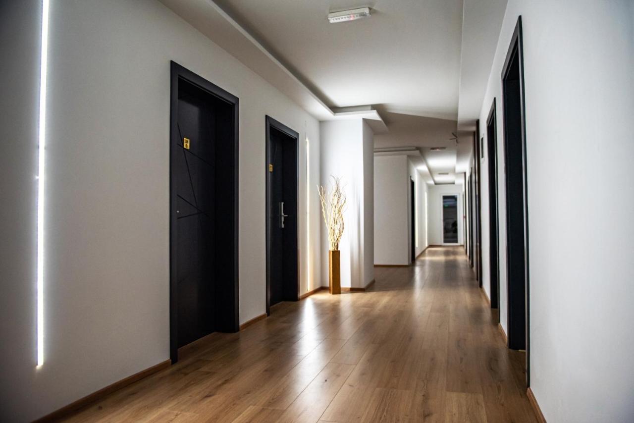 Hotel Beograd Struga Esterno foto